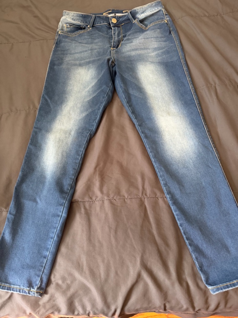 7 For All Mankind Women’s  Faded Blue Straight Jeans High Rise Skinny